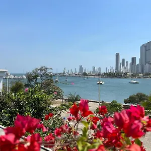 https://casa-del-arsenal.cartagena-hotels.org